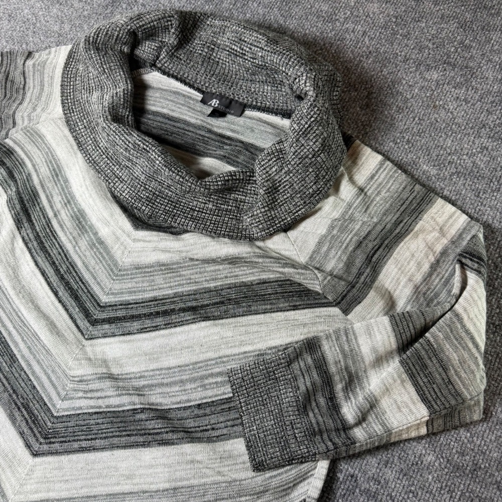 AB Studio Women's XL Gray Black Chevron Stripe Cowl‎ Neck Sweater Top